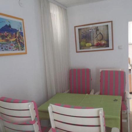 Apartment Perla - 150M From The Sea Novi Vinodolski Exterior foto
