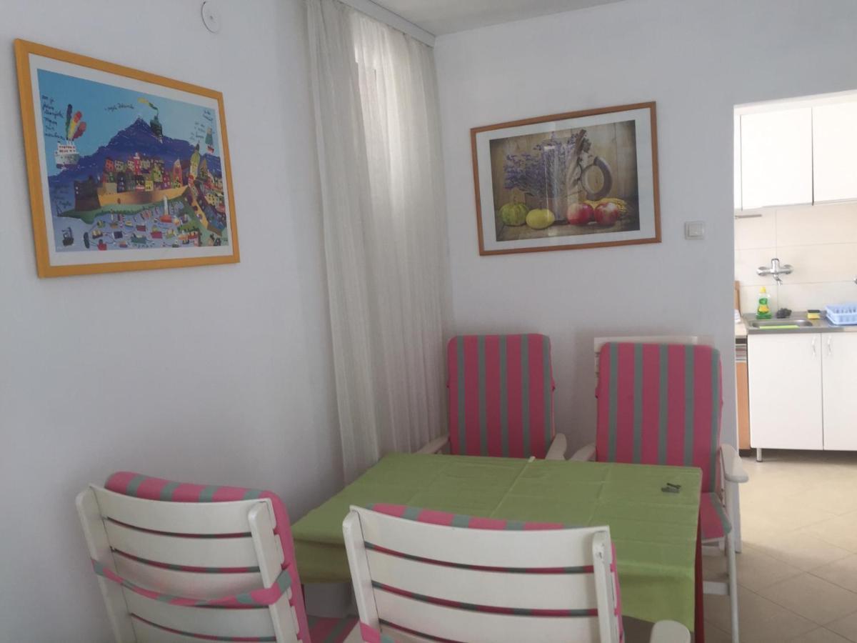 Apartment Perla - 150M From The Sea Novi Vinodolski Exterior foto